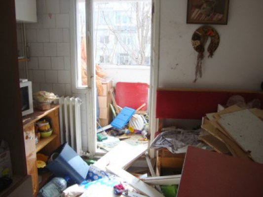Subprefectul Volcinschi a solicitat Inspectoratului de Stat în Construcţii un punct de vedere privind structura de rezistenţă a imobilului afectat de explozia de vineri